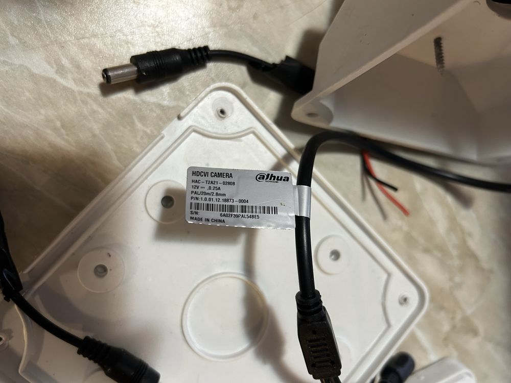 2 броя HDCVI камера Dahua HAC-T2A21-0280B, куполна камера, 2MPix