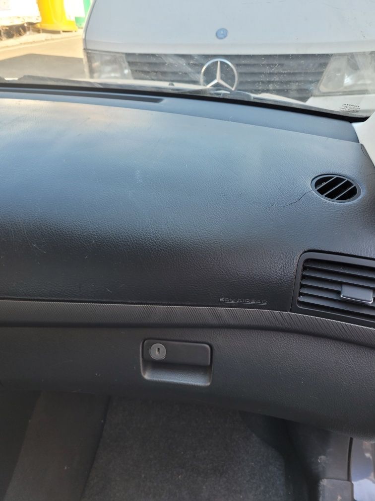 Toyota Avensis 2006