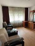 Închiriez apartament 2 camere, decomandat Sărari  Valea Roșie