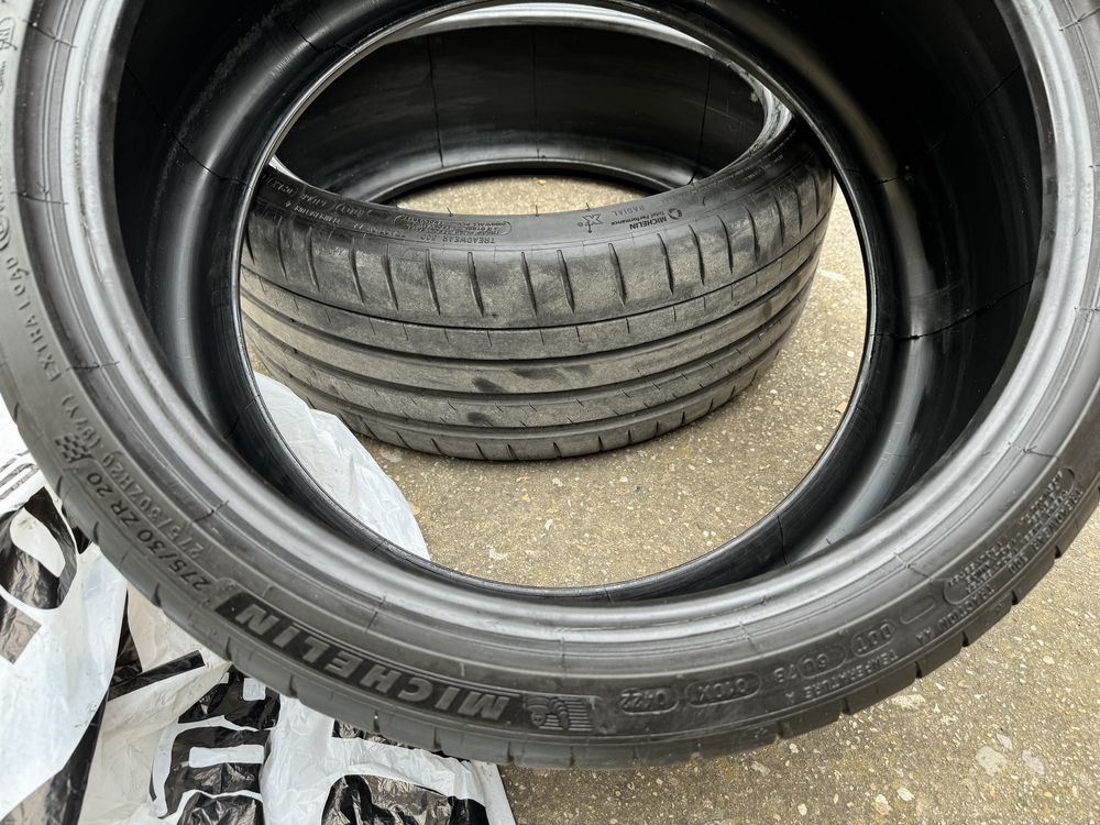 Vand amvelope michelin pilot sport 4 s MO in 2 marimi 245/35/20 si 275