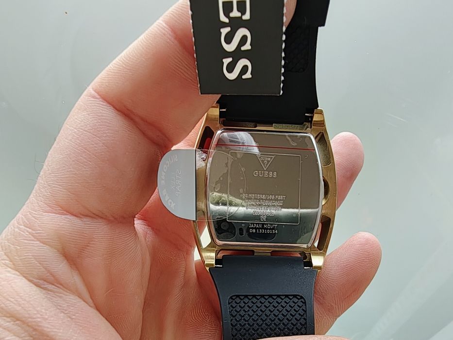 Vând ceas GUESS Legend