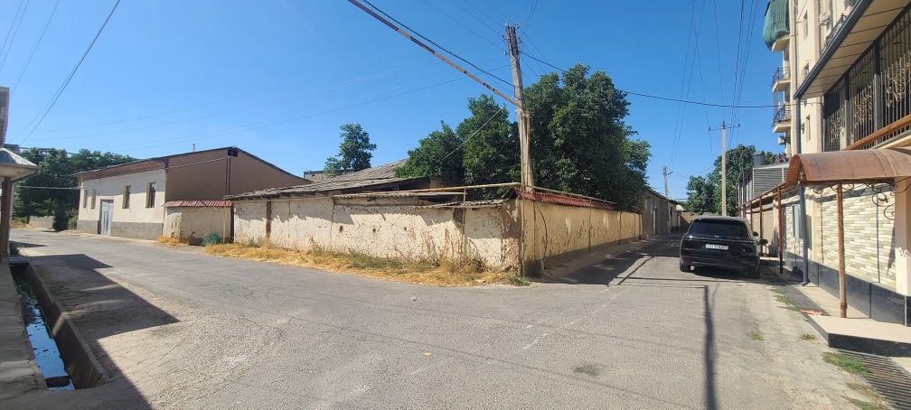 Hovli er sotiladi. Betonkadan 30 m. Ikkinchi liniya