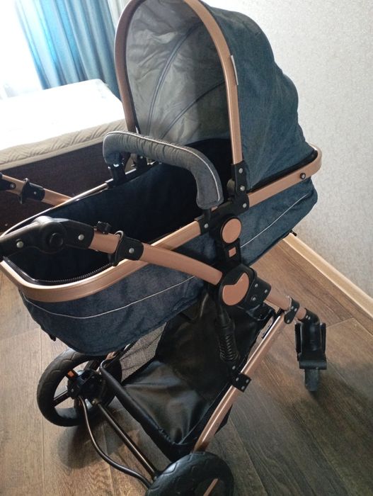 Продам коляску состояние хорошее