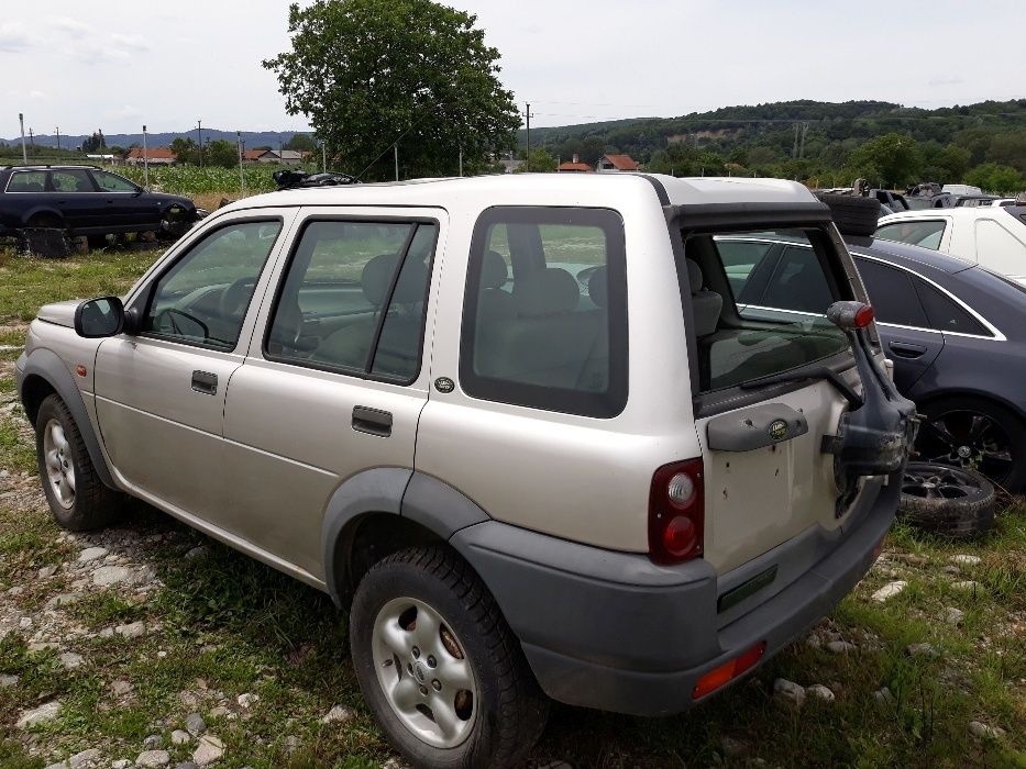 Dezmembrari Dezmembrez piese land rover freelander an 2000 1,8i 4usi