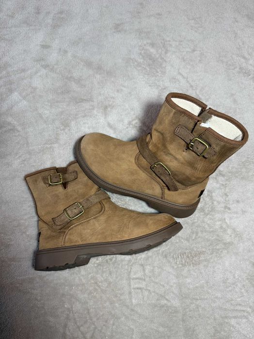 Ghete iarna UGG Kinzey