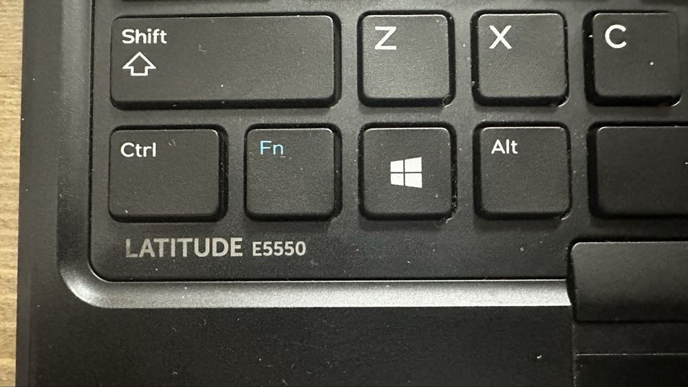 Laptop dell latitude e5550, placa de baza defecta