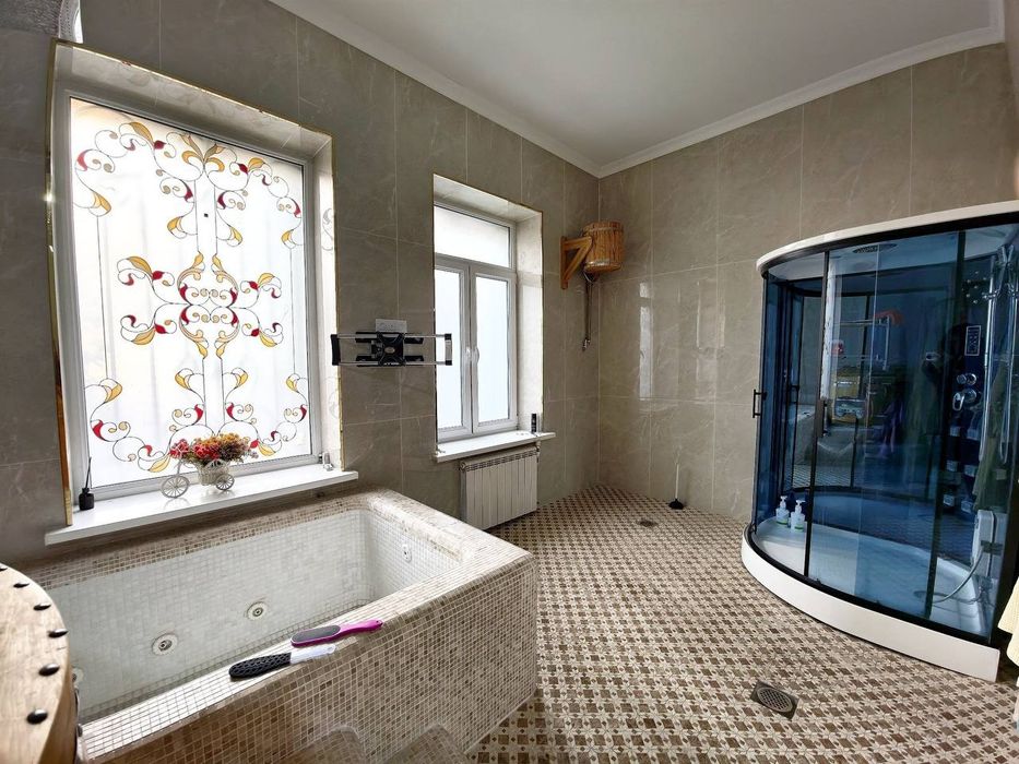 Дом продается на Центре Луначарского