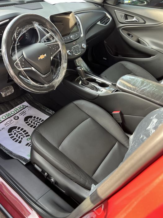 Срочно продаётся малибу небитая и некрашеная