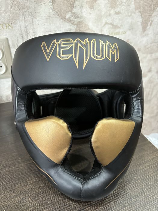 Продам шлем Venum