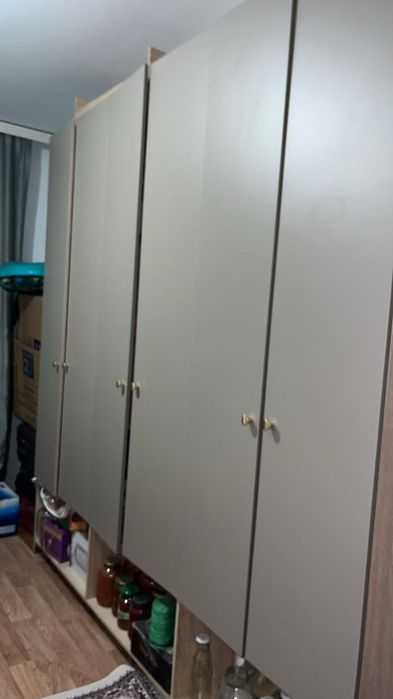 Продам шкаф в прихожую