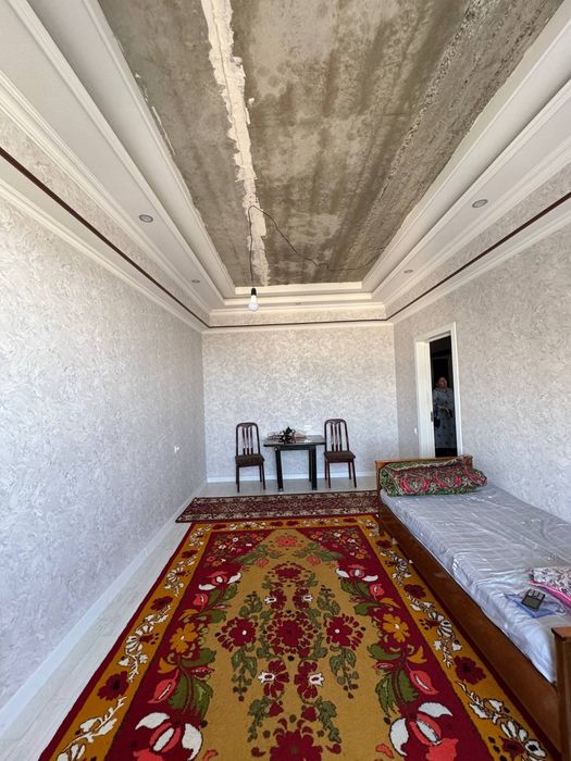 Срочно продаётся 2 х комнатная квартира на
 5 этаже в 7 этажном элитно