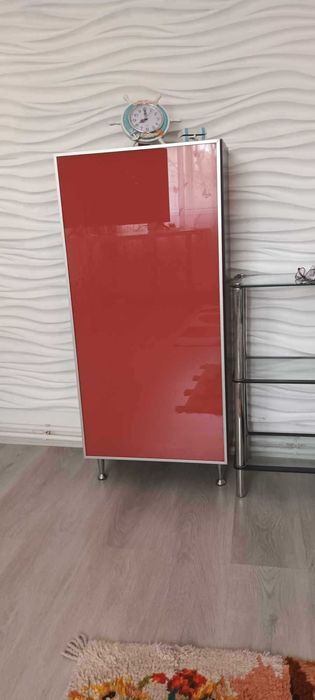 Comoda 2buc-- pat dormitor 2m/1,63