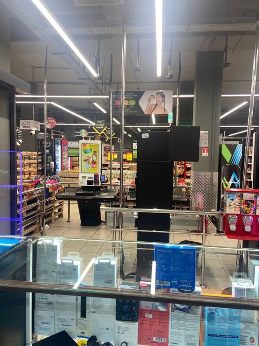 Точка  СОТОВЫЙ  АКСЕСУАР  Бердибек   Сокпакбаева 18а