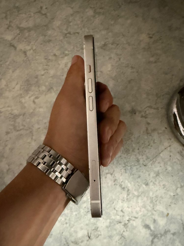 Iphone 13 128GB.