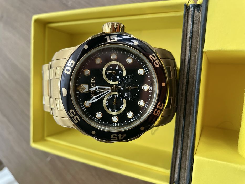 Мъжки стилен часовник Invicta Chronograph