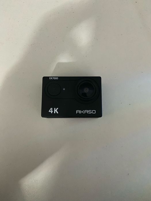 Vand camera akaso impecabila cu suport