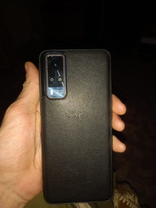 Vivo Y53S 128/8+4/2Ghz 8 ядер