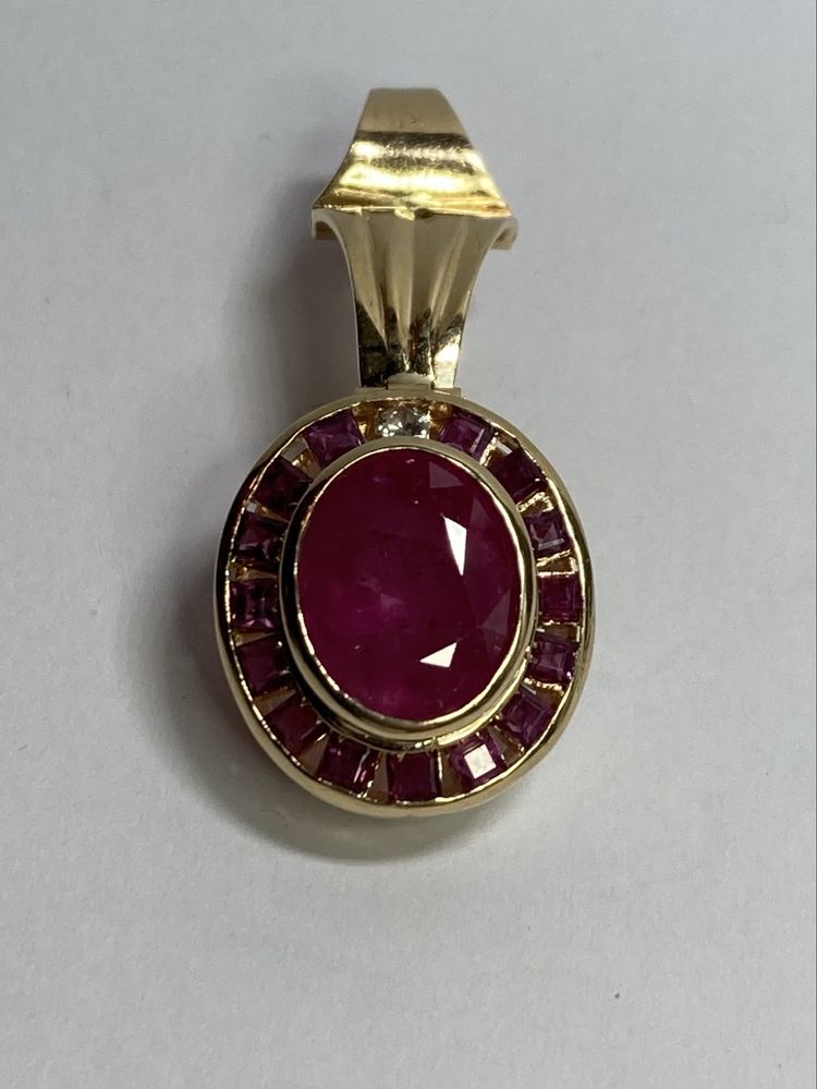 Pandantiv aur 18kt.cu rubin si diamant