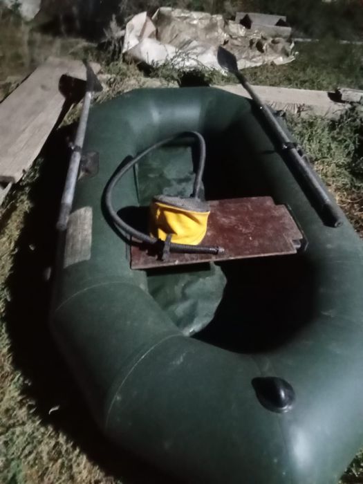 Продам лодку пвх 1 местная