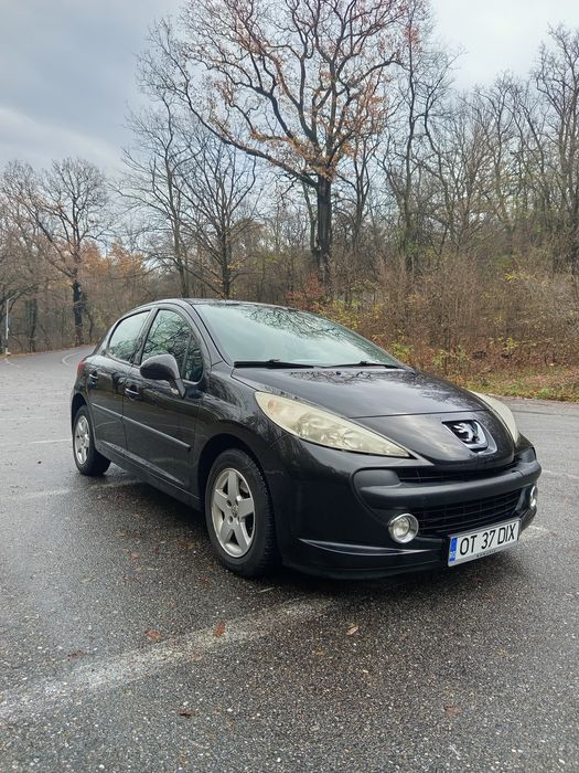 Vînd Peugeot 207