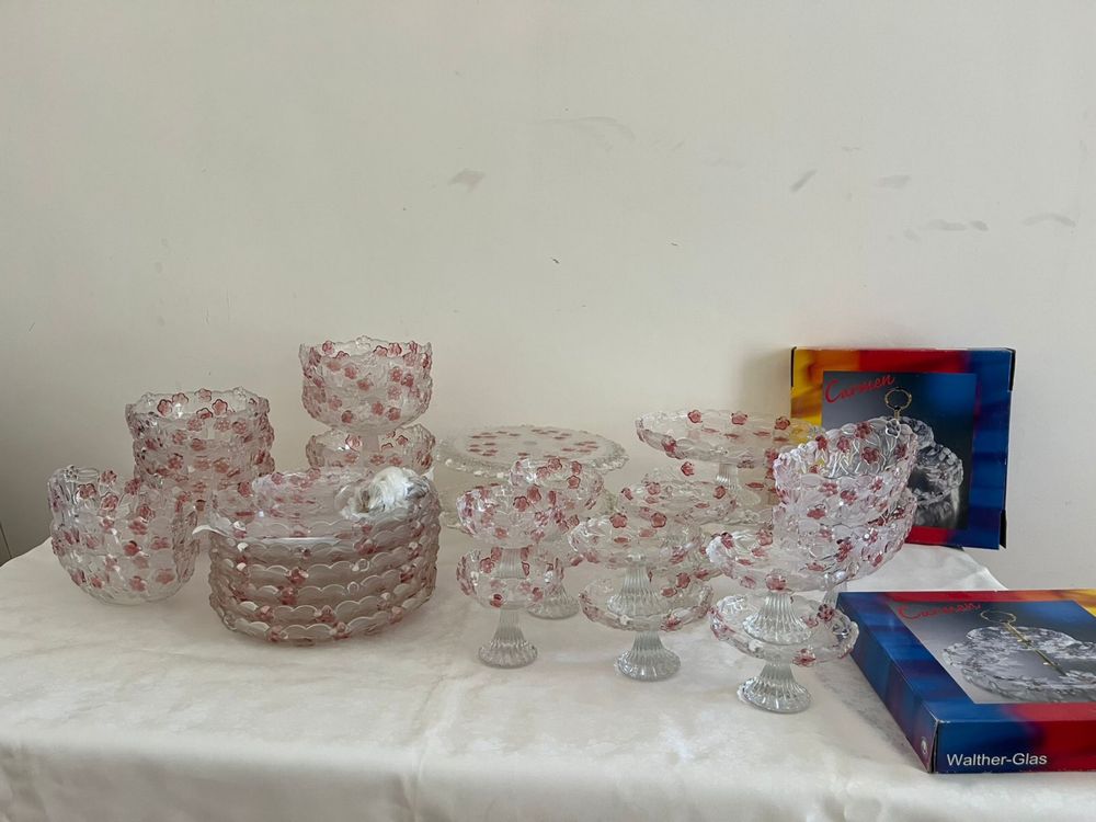 Продаю вазы кармен
