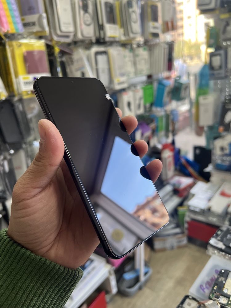 Display huawei P30-300  P30 pro -450 S10e-400 S22-550,S21-550