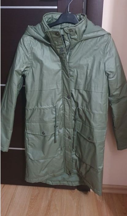 Geacă Reserved 10-11 ani (146cm)