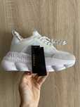 Versace chain reaction