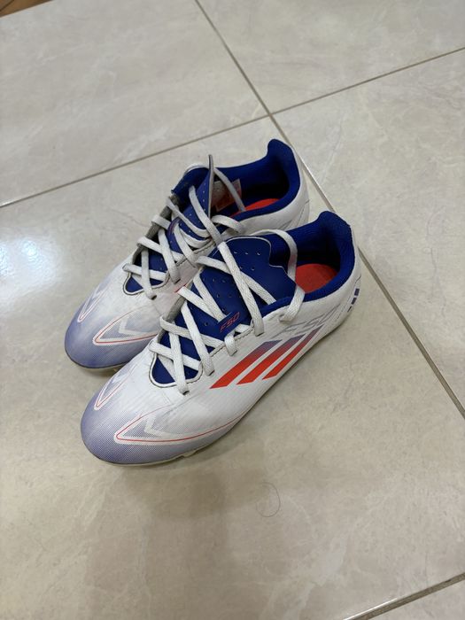 Ghete fotbal Adidas F50, marimea 35.5