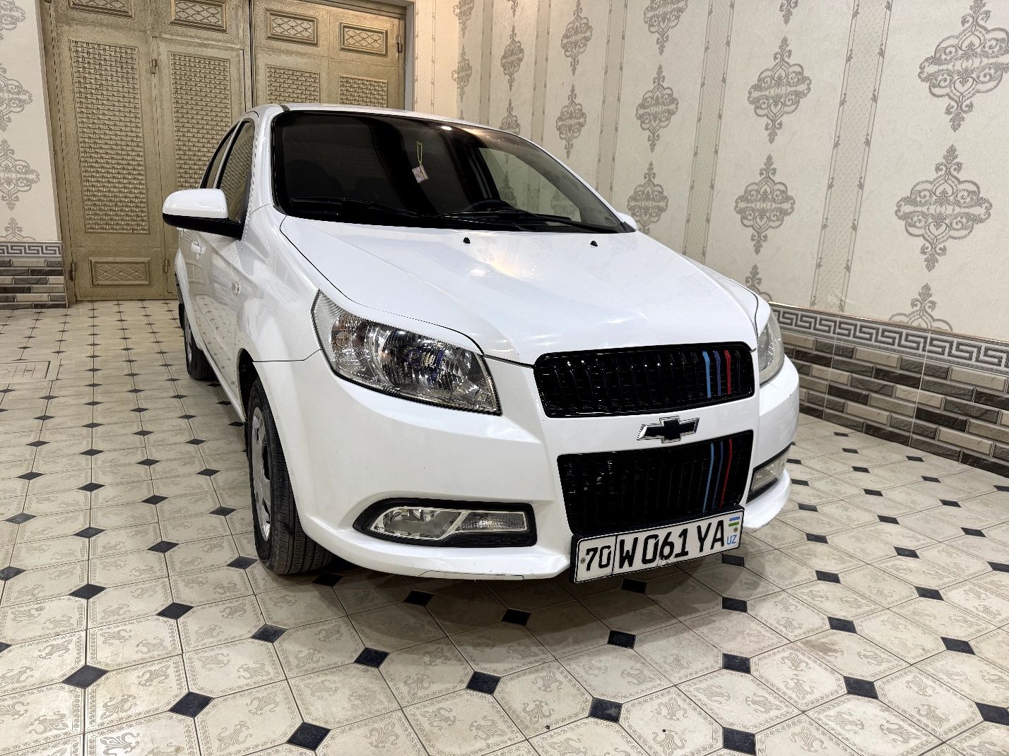 Некся 3  сотилади