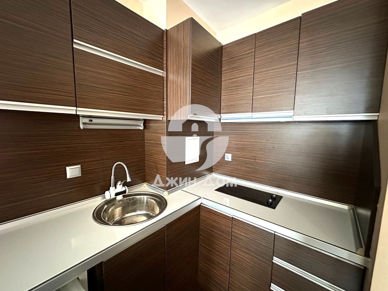 Продава се Двустаен апартамент в Несебър - 62 кв.м за 1194 €/кв.м - Снимка #5