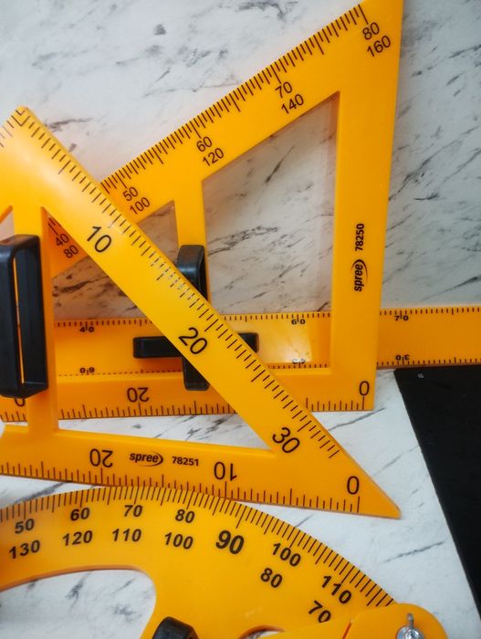 Училищен комплект