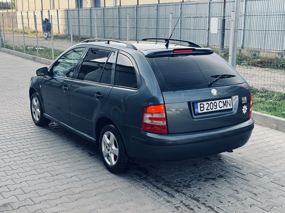 Skoda fabia 1.2 benzina 2005 . Variante