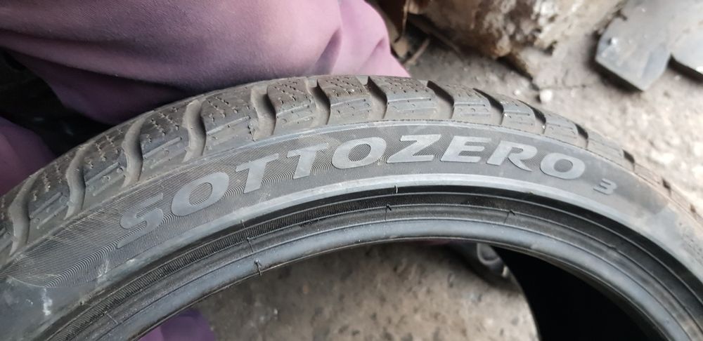 Зимни гуми-18цола-225/40-1бр.-100лв."PIRELLI "