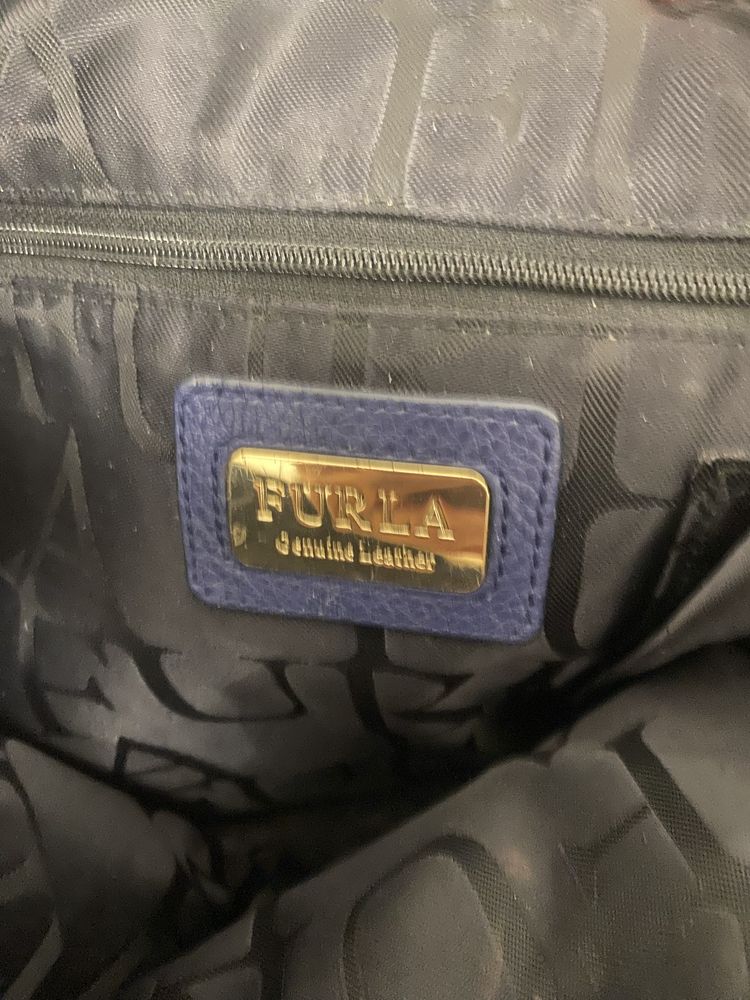 Продам сумку Furla