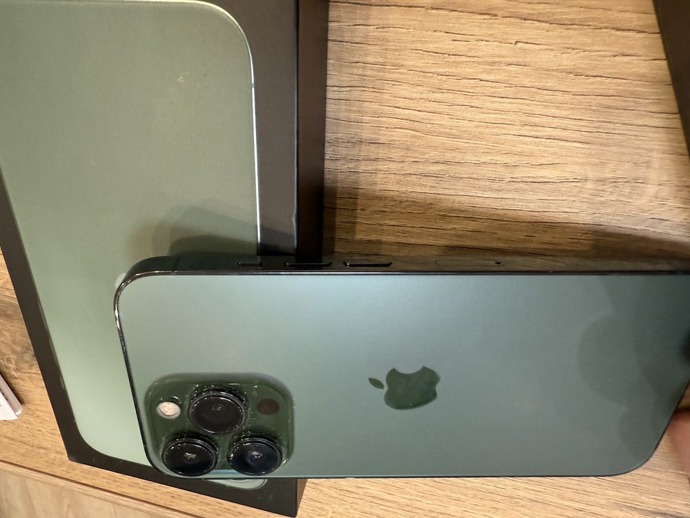 Iphone 13pro 128 не различим от нов