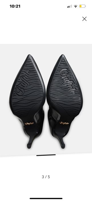 Черни кожени ботуши на ток