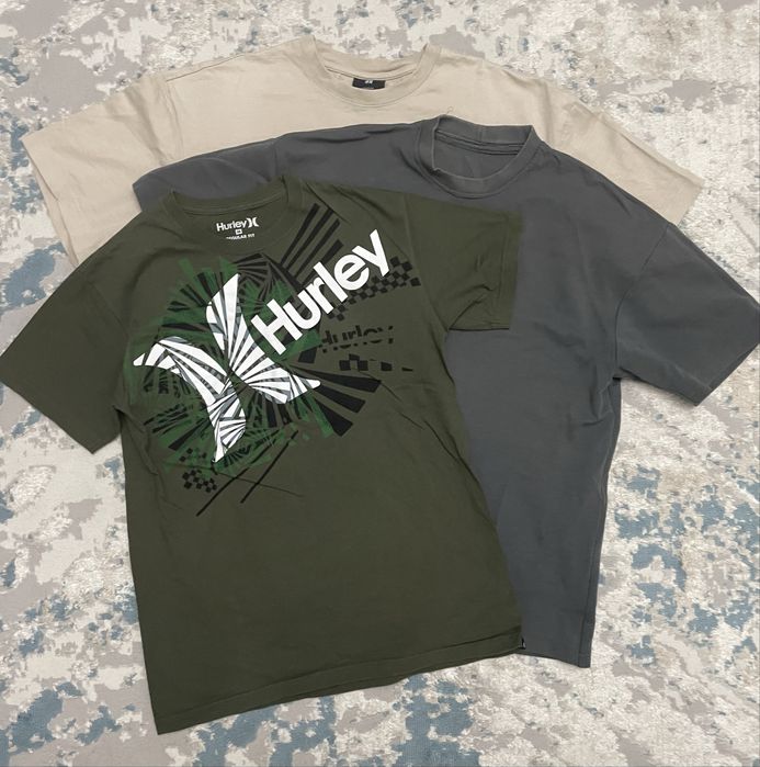 Три футбоки Продам