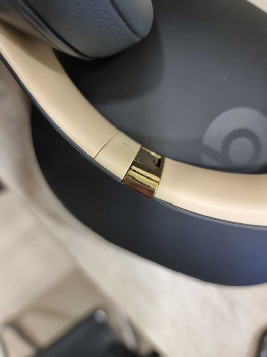 Beats Audio Studio3 Wireless -  слушалки Beats