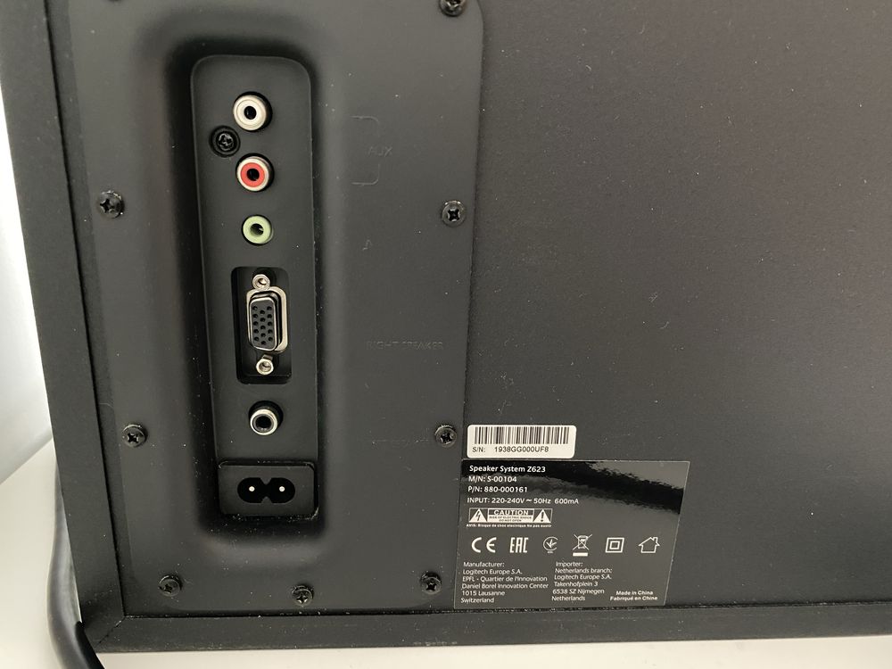 Boxe Logitech 2.1 Z623, 200W RMS, Negru