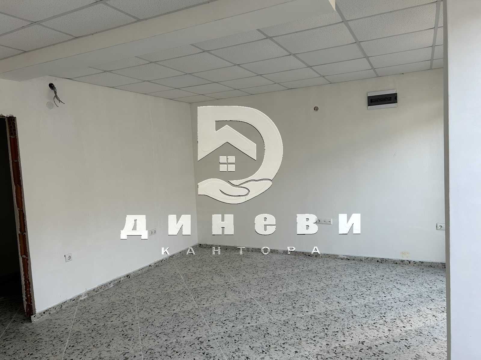 Офис помещение над Медицински