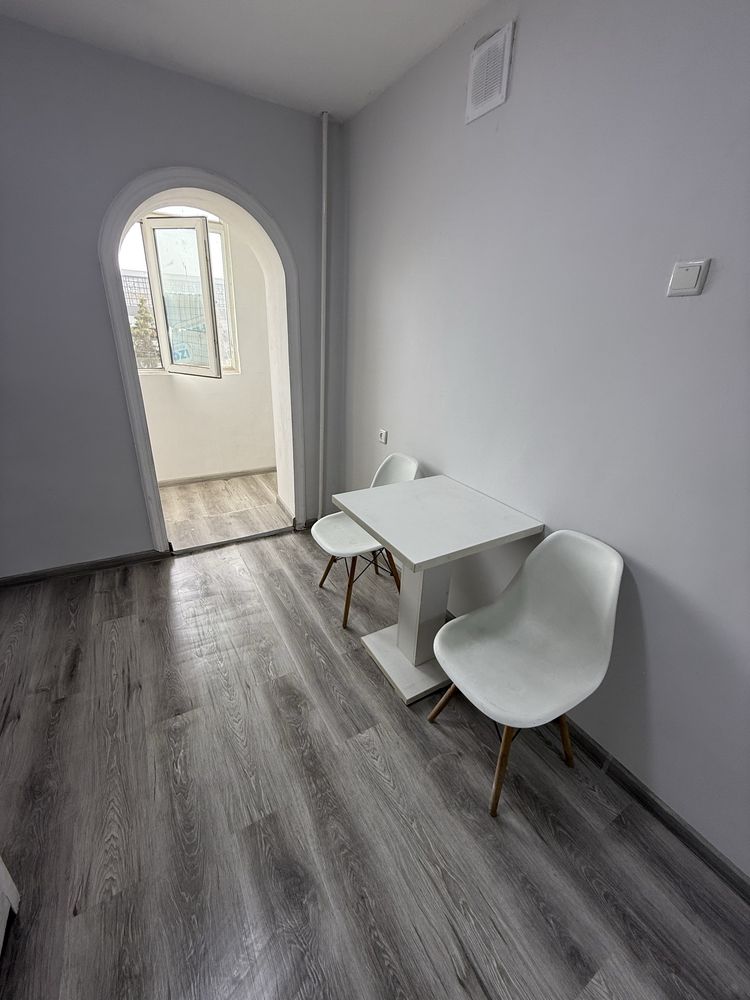 Продам квартиру 1/4/5 Авиагородок, рядом транспорный институт.