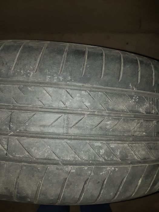 резина летняя на РАФ 4 новый