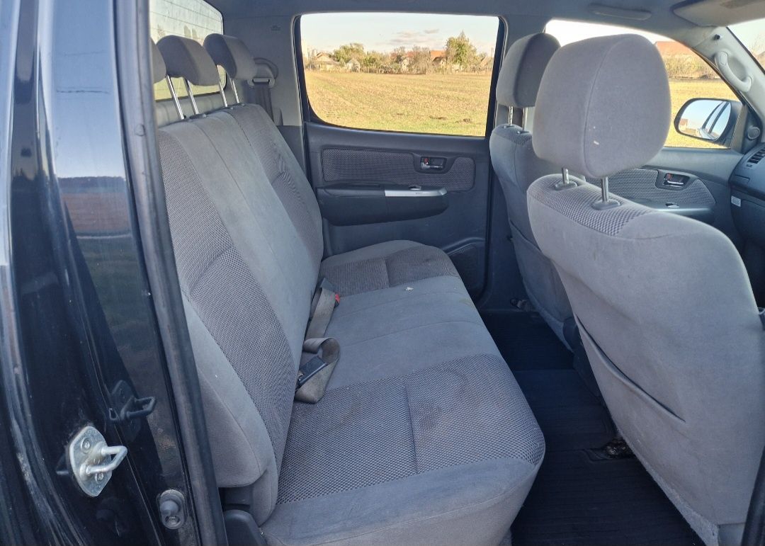 Dezmembrez Toyota Hilux Invincible 3.0 Automat 1KD-FTV 2012-2015