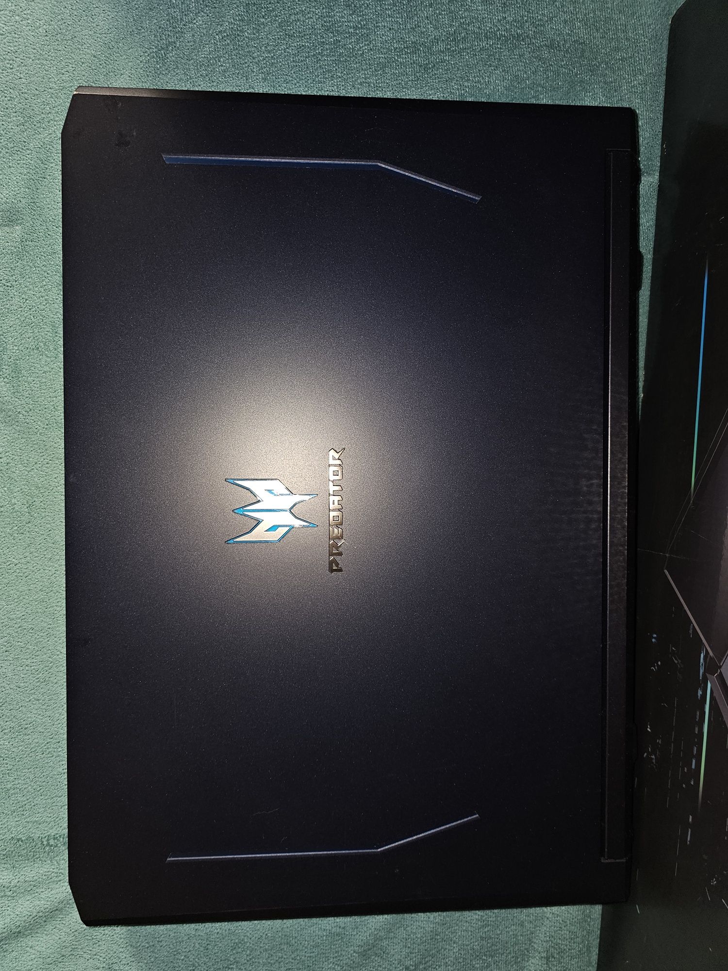 Predator Helios 700