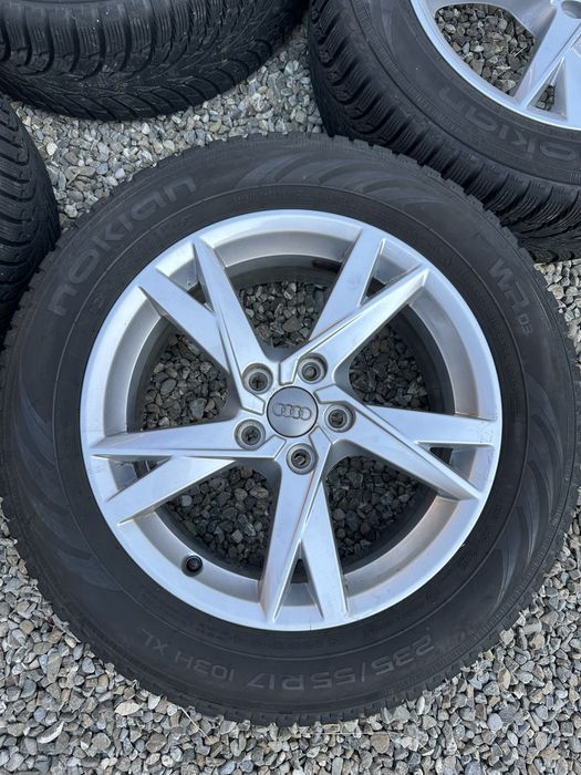 Jante originale audi A4 B9 R17 cu anvelope de iarna