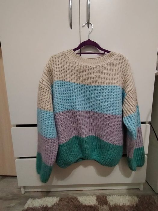 Продам кофту в отличном состоянии.