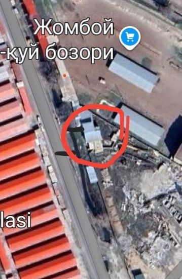 Срочна  ховли сотилади