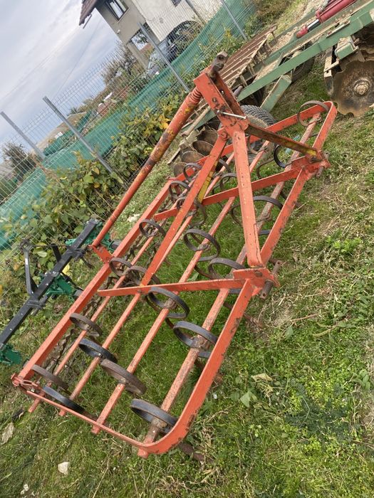 Cultivator/combinator