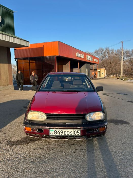 Гольф 3  1.8 Моно срочно продам